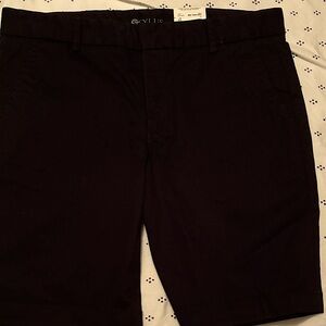 New ladies Bermuda shorts w front pockets